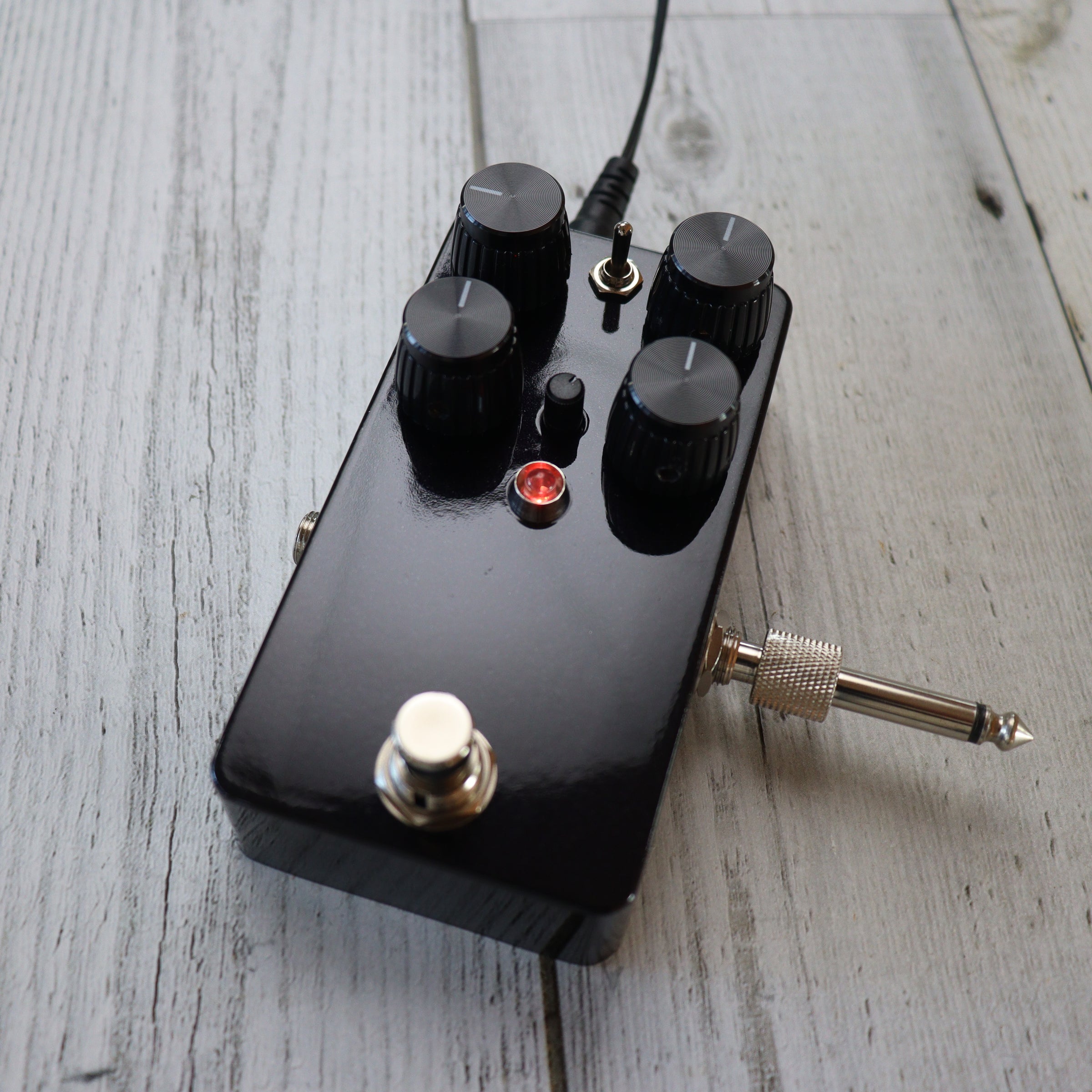 大人上品なおすすめコーデ TSV808 effects Tommy's | clone ギター