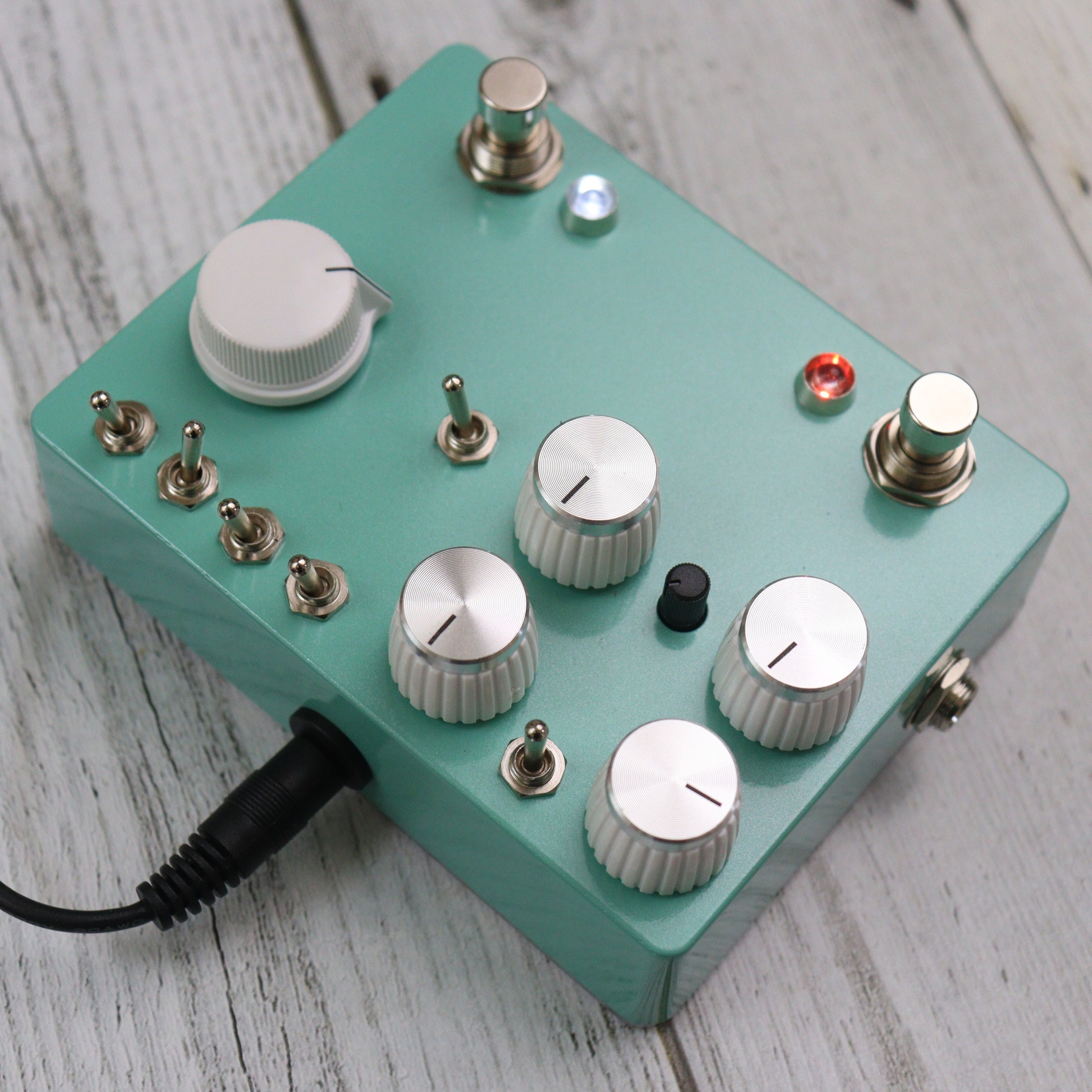 Jan Ray ＋ EP booster 2in1 18v Jan Ray + EP booster 2in1 18V | Tommy's effects